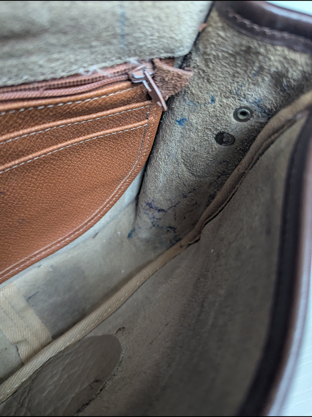 vintage Dooney & Bourke All- Weather Leather (AWL) Carrier Bag - Picture 11 of 14
